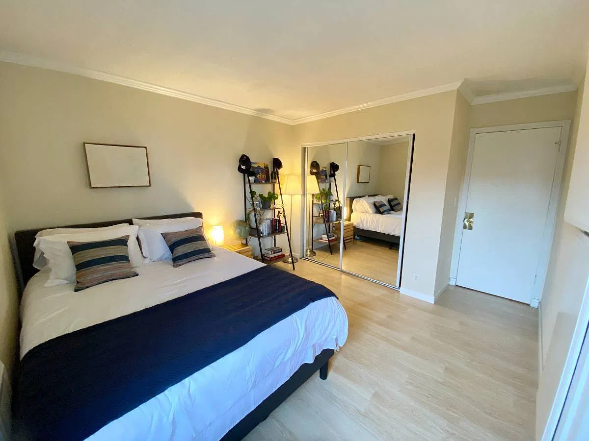 2 bed, 1.5 bath, 1100 sqft, $4,000 — Photo 3