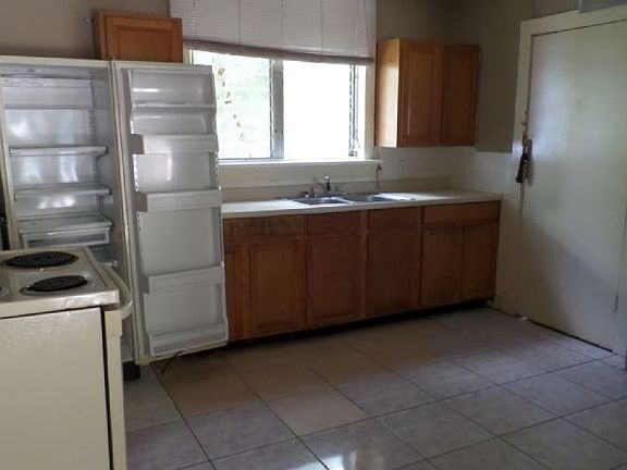 3rd image of 5641 44th St N