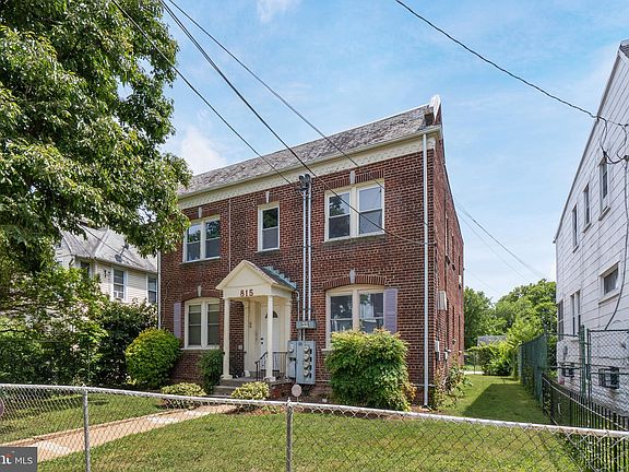 2nd image of 815 Malcolm X Ave SE #2