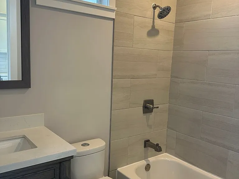 832 Pine St — Photo 13