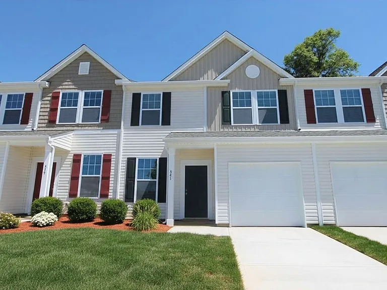 535 Calen Ln — Photo 1