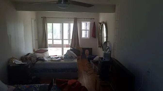 6 bed, 2250 sqft, $1,050 — Photo 3