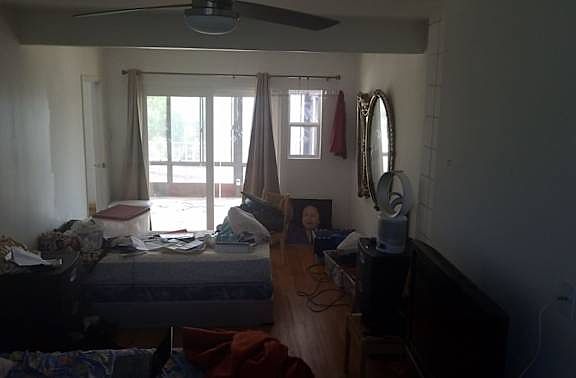 3rd image of 830 Ridgeside Dr