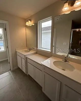 11931 Thorncrest Dr — Photo 7