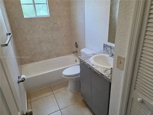 1351 NW 9th Ct — Photo 9
