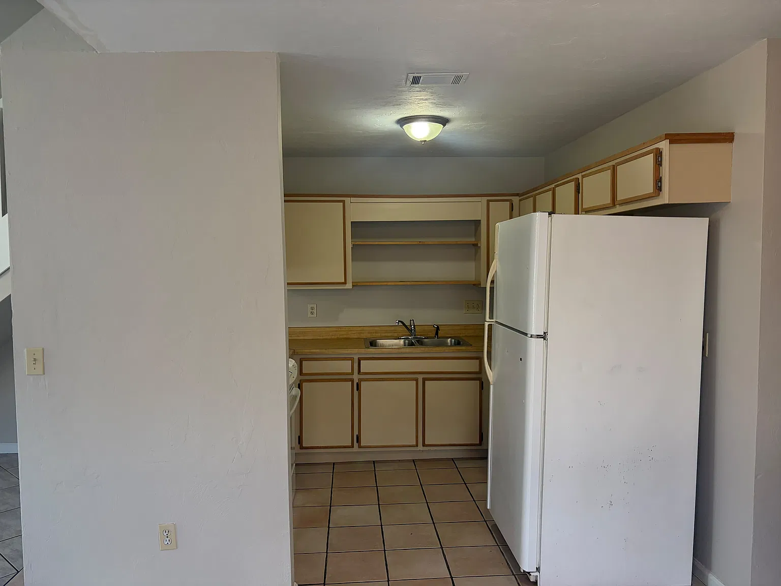 3 bed, 1110 sqft, $1,500 — Photo 4