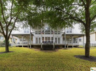 828 Pecan St, Canyon Lake, TX 78133