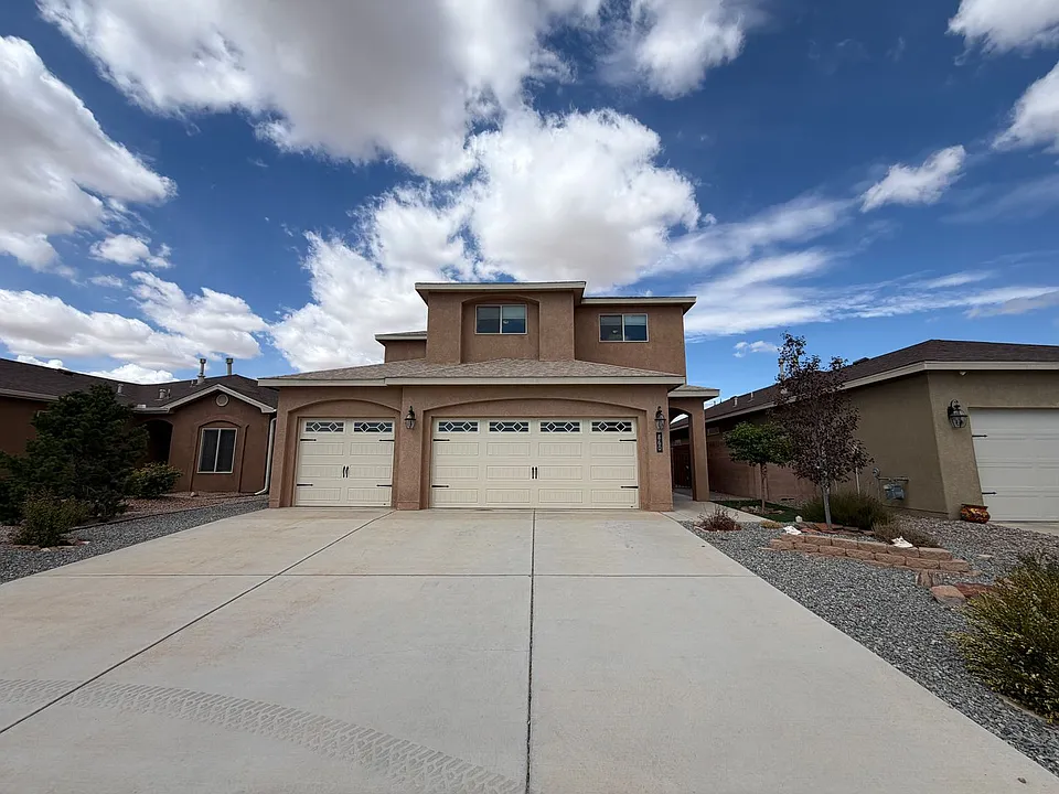 860 Firewheel Loop SW