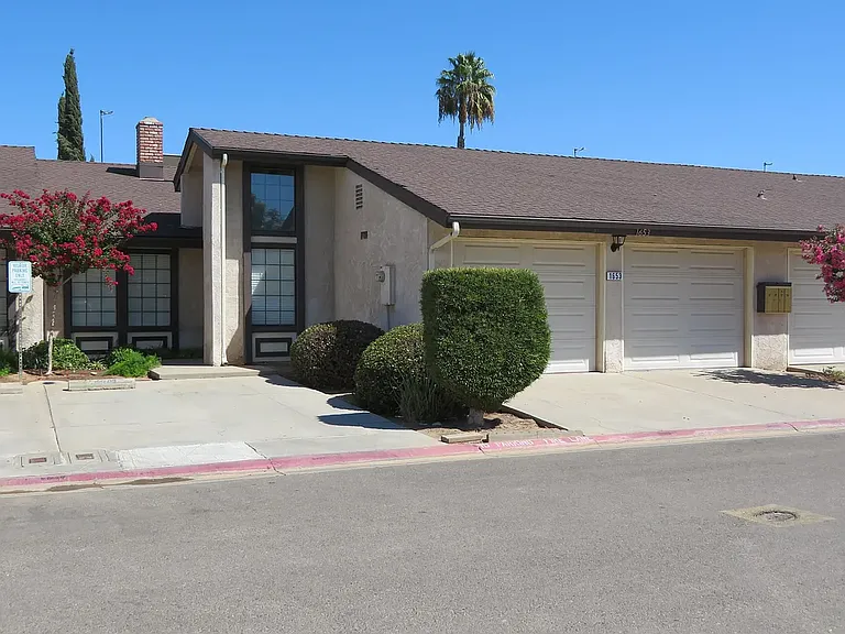 1653 Willow Ave — Photo 1
