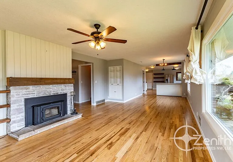 4508 NE 174th St — Photo 13