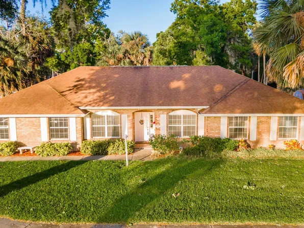 3427 Country Manor Dr, South Daytona, FL 32119