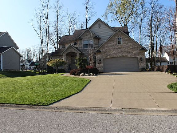 4th image of 3670 White Oak Dr