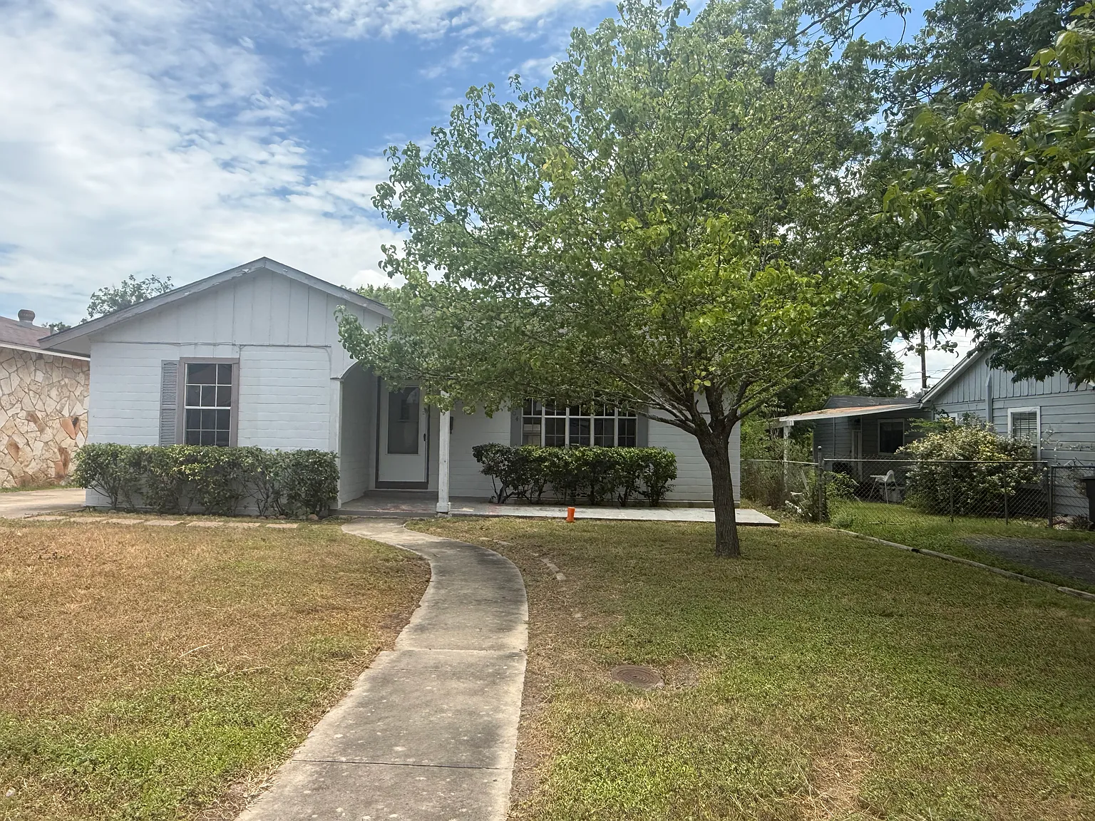 3 bed, 1717 sqft, $1,300 — Photo 3