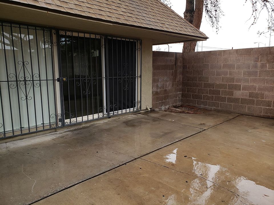 1st image of 2440 Paradise Village Way