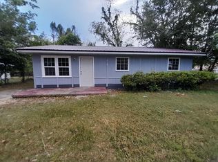 719 Martin Luther King Dr, Waycross, GA 31501
