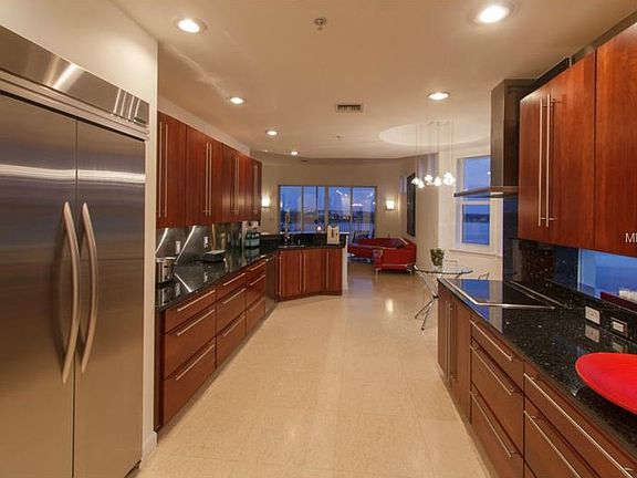 3rd image of 8749 The Esplanade APT 36