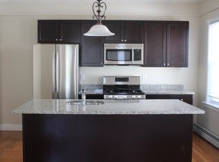 590 Smith St #2, Providence, RI 02908