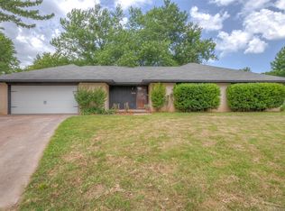 1203 Parkland Ave, Claremore, OK 74017
