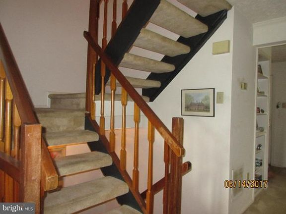 5th image of 4624 Brentleigh Ct