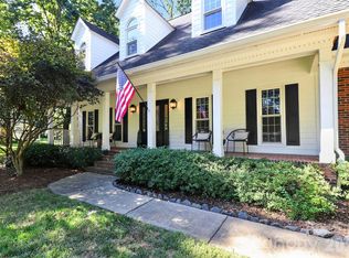 6128 Lake Providence Ln, Charlotte, NC 28277