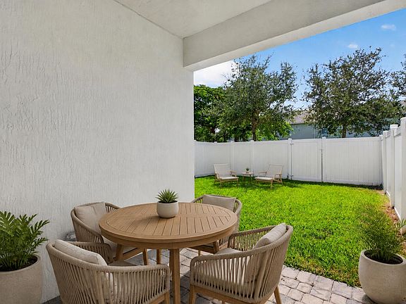3rd image of 543 Parsons Way