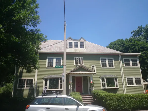 33 Halifax St, Jamaica Plain, MA 02130