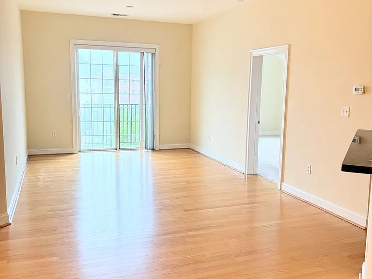5215 Center St #402 — Photo 2