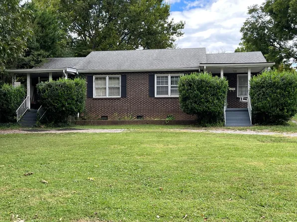 215 Wilson Ave, Maryville, TN 37803