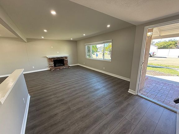 5th image of 216 Virginia Dr