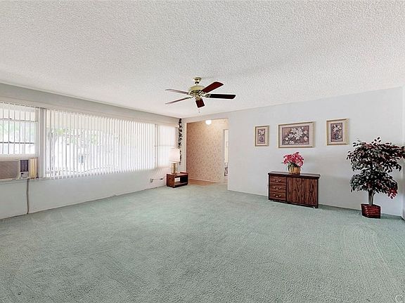 4th image of 938 N Palm Ave