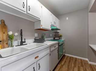 1609 E State St APT 101, Rockford, IL 61104