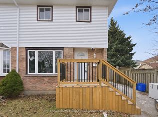 428 Lesabre St, Oshawa, ON L1K 1E4