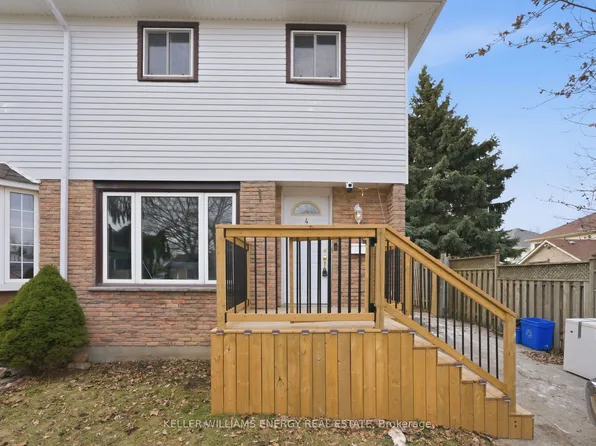 428 Lesabre St, Oshawa, ON L1K 1E4