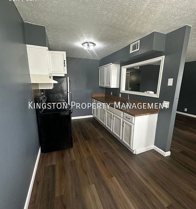 2nd image of 303 Sequoyah Trl #3