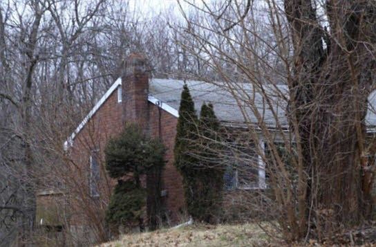 2nd image of 288 Quassaick Ave