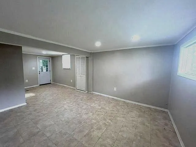 328 W Edmonston Dr — Photo 16
