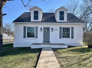 330 Jackson Ave, Lawrenceburg, TN 38464