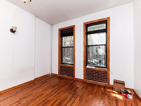 2nd image of 53 Clifton Pl #1A