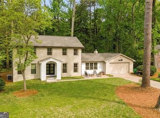 2433 Helmsdale Dr NE, Atlanta, GA