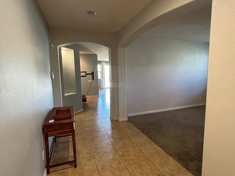 595 Vista Bonita Dr — Photo 4