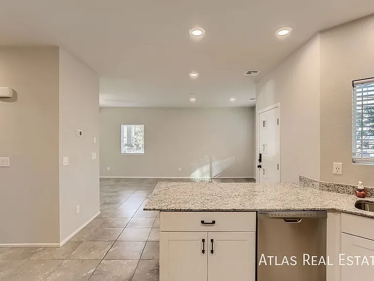 4479 Sapphire Moon Ave — Photo 8