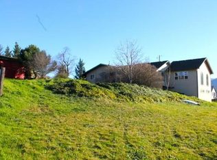 624 S Valley View Rd, Ashland, OR 97520