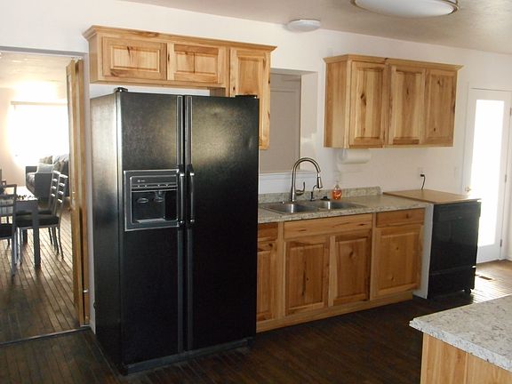 4th image of 3022 Eastlake Blvd