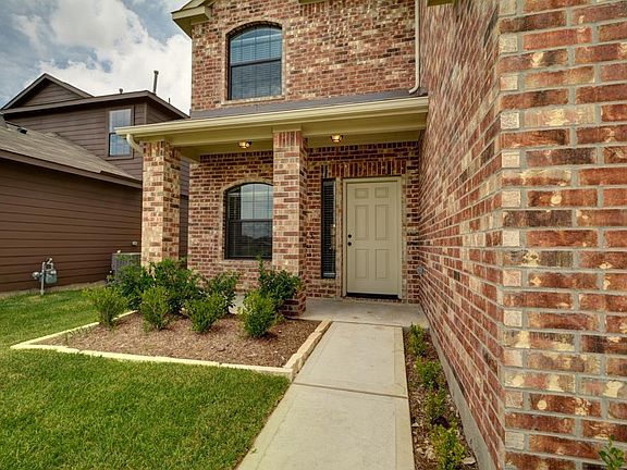 2nd image of 5647 Round Robin Dr