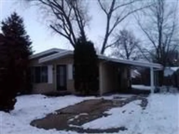 805 Brown St, Marine City, MI 48039
