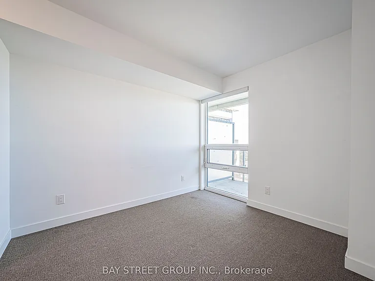 160 Flemington Rd #1020 — Photo 34