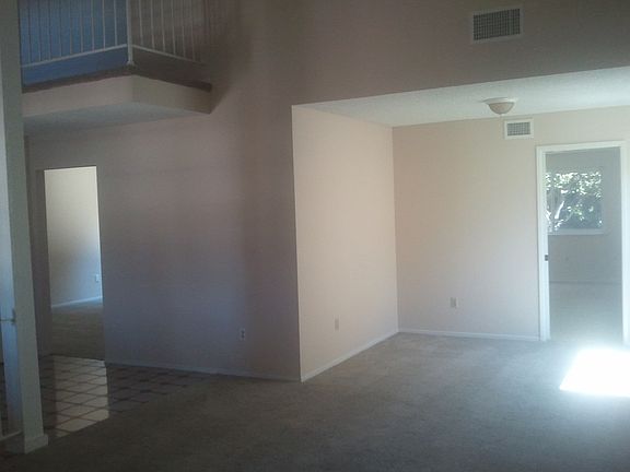 Dining rm (part view)