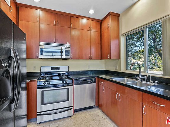 2nd image of 2027 Beloit Ave Unit 101