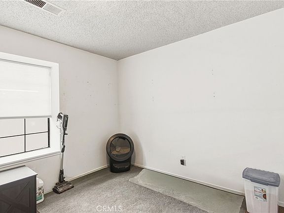 4th image of 1418 Nut Tree Rd