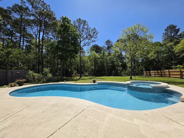 8234 Spencers Trace Dr — Photo 2